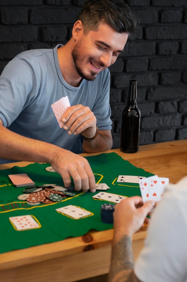 Live dealer blackjack and roulette tables at kotaspin